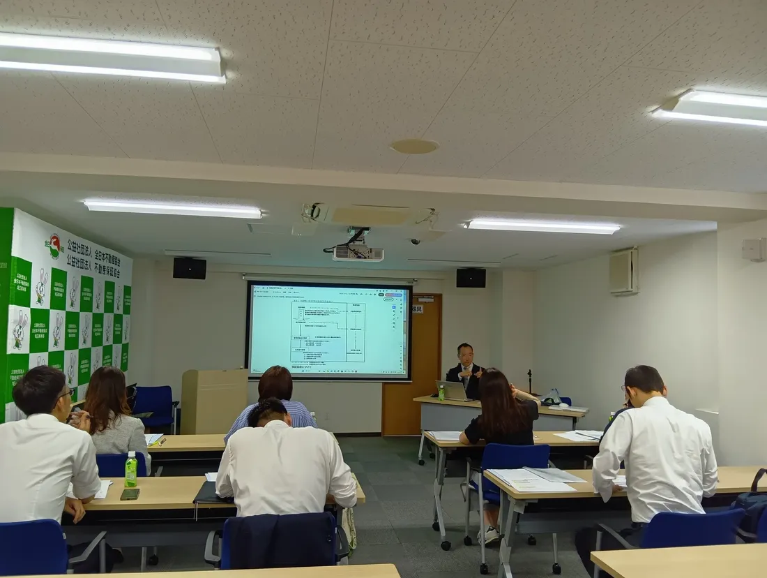 全日埼玉会館で開催された開業支援セミナーの様子